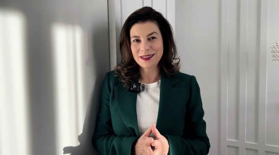 Ania Schmidt - ekspert od transformacji zawodowej i modularnej kariery, wspiera w strategicznym planowaniu kariery i zarządzaniu zmianą