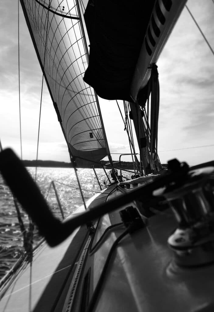 Symbol przedsiębiorczości i przywództwa Ani Schmidt – jako Entrepreneur & Founder pomaga klientom świadomie nawigować zmiany, rozwijać modularną karierę i budować odporność zawodową w dynamicznym świecie pracy